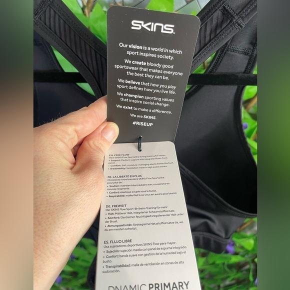 NWT Skins DNAmic Primary Womens Sports Bra Black Large Hi Impact - Picture 9 of 12